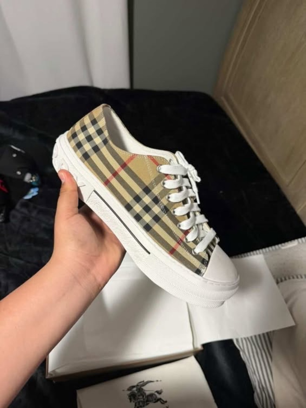 Burberry Black and White Branded Dust Bag - Picture 4 of 7